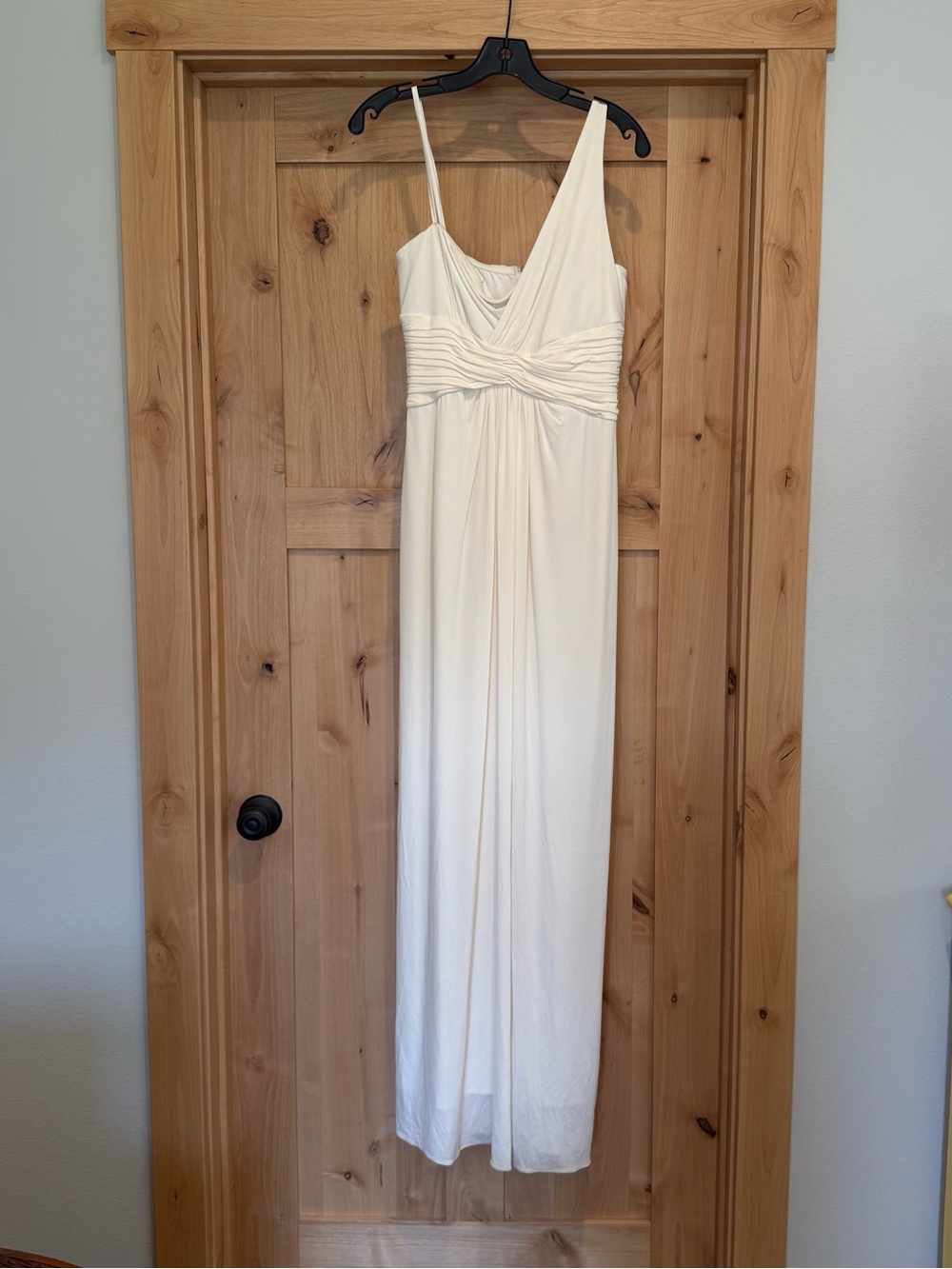 BCBGMaxAzria Cream One-Shoulder Maxi Dress